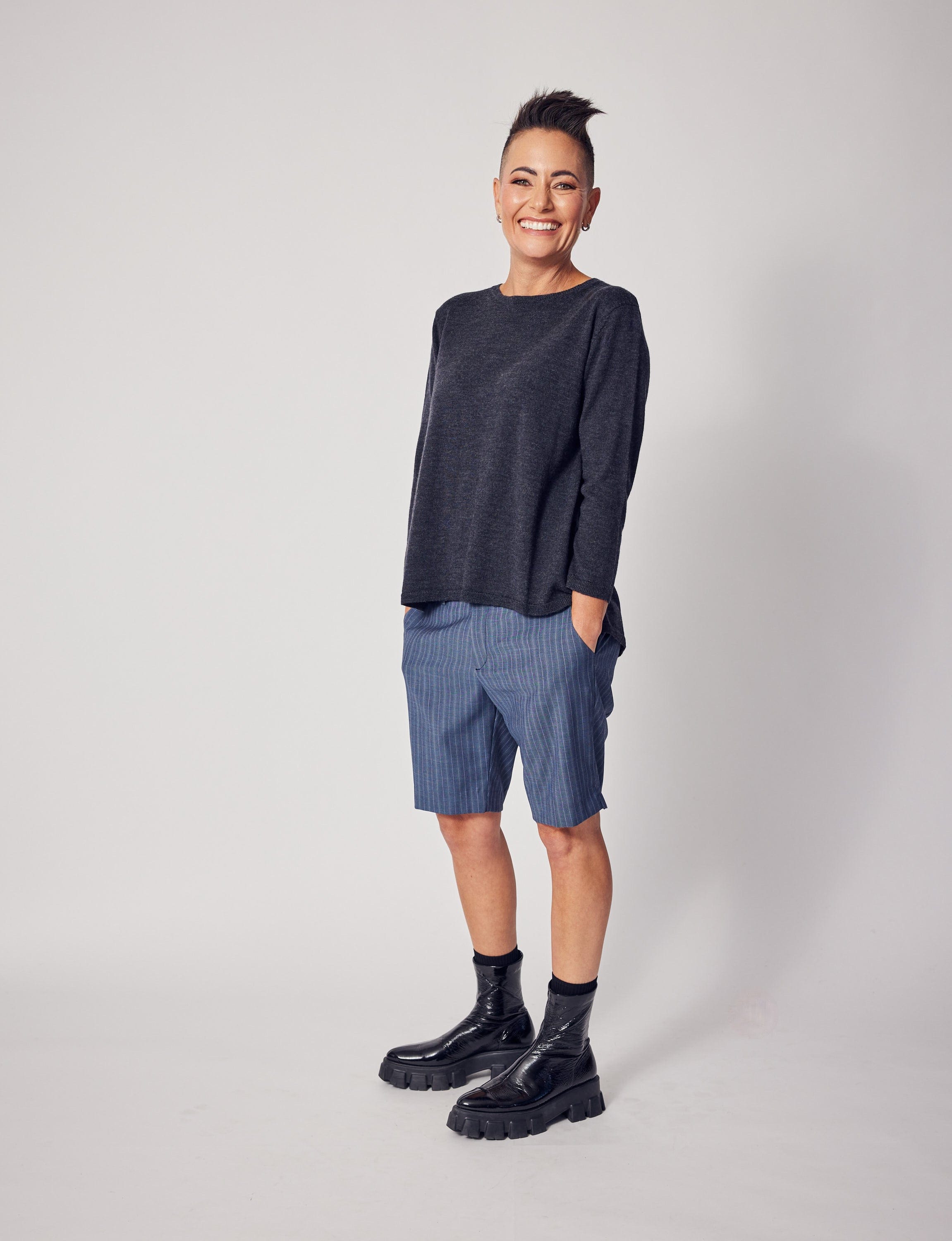 Lindsay Nicholas New York Sweaters Wellesley Sweater in Charcoal