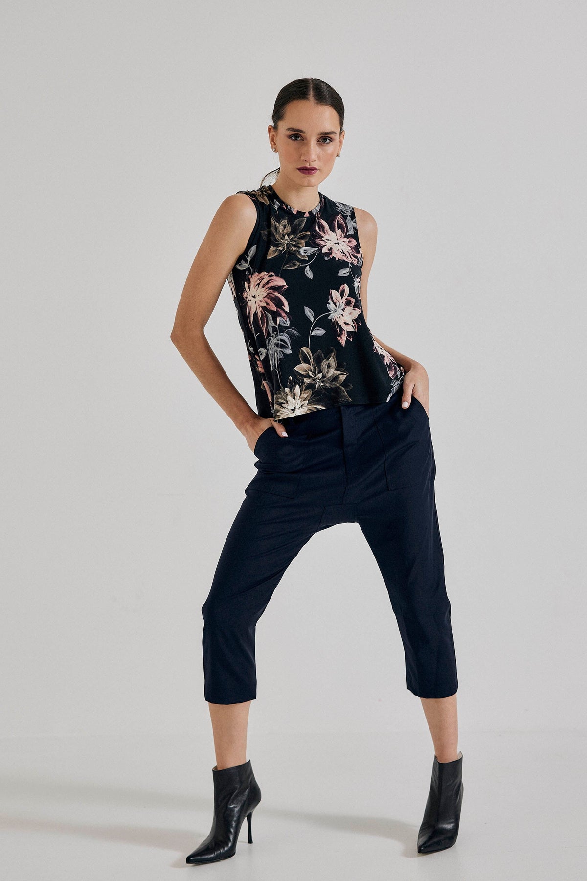 Lindsay Nicholas New York Pants Maverick Drop Crotch Pant in Midnight