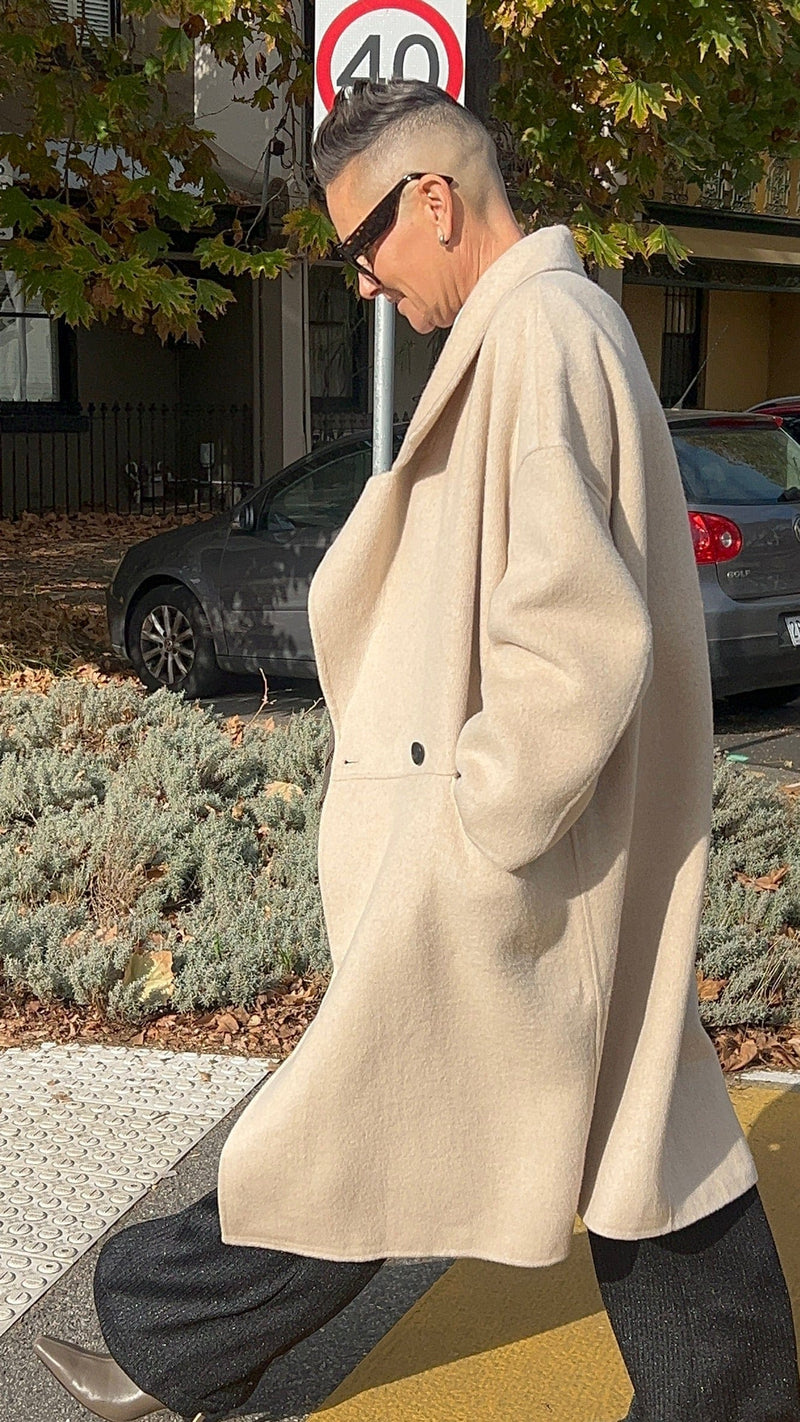 Lindsay Nicholas New York COAT Broadway Coat in Ecru