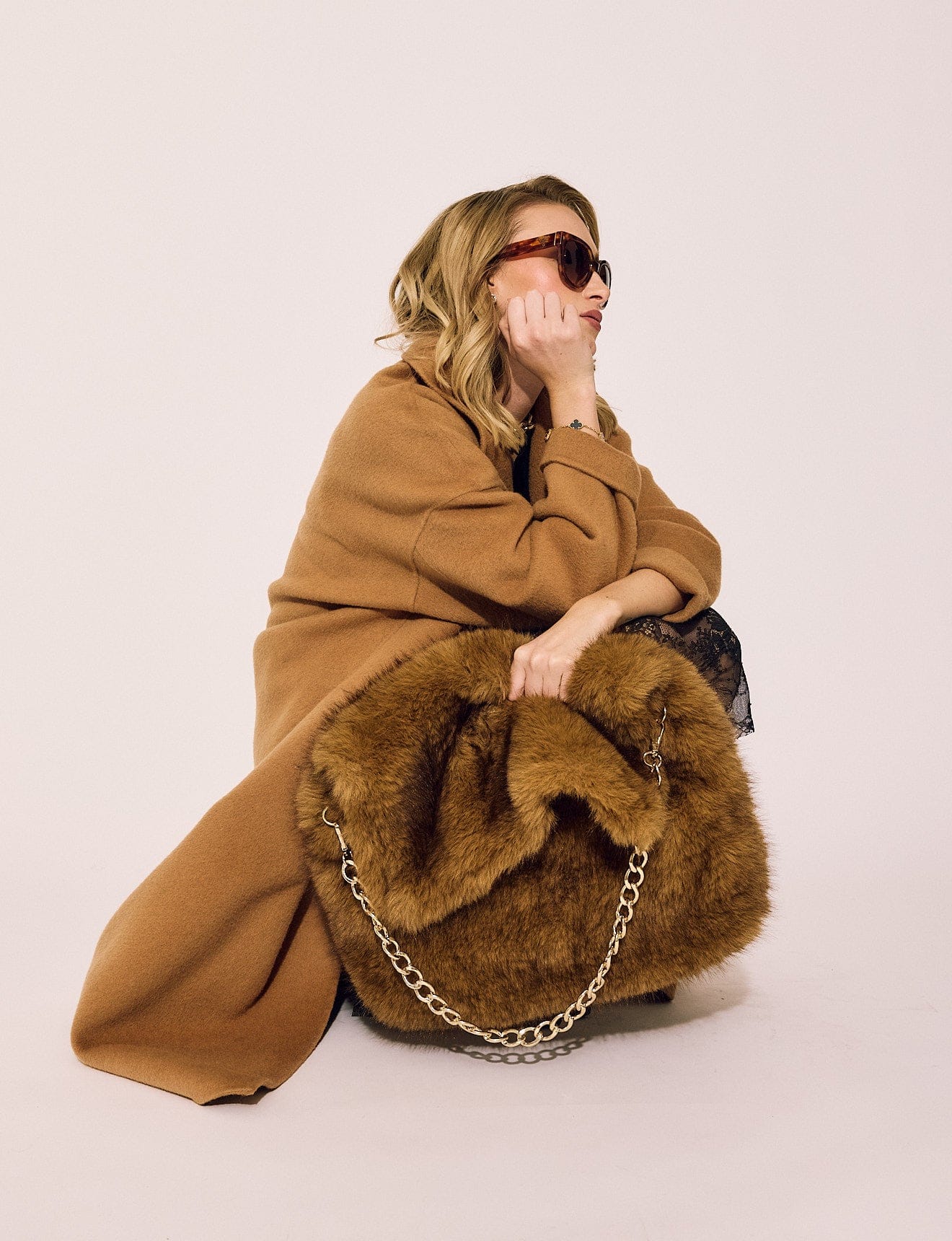 Shop The Arlo Bag | Oversized Faux-Fur Clutch – Lindsay Nicholas