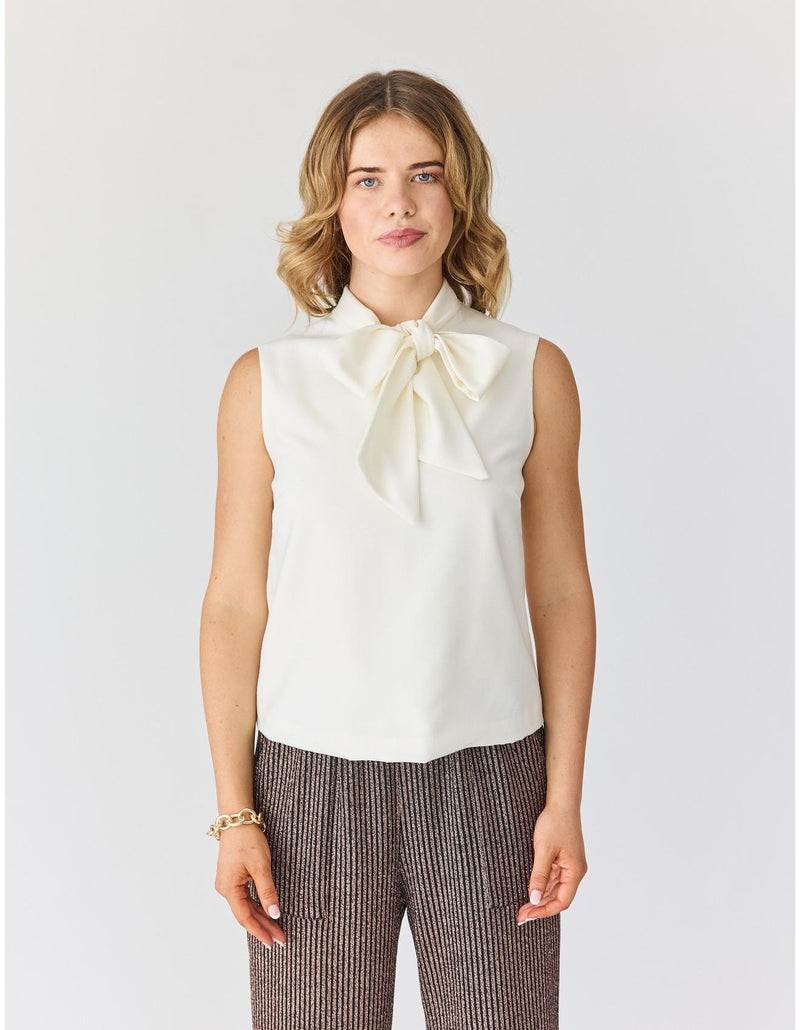 Lindsay Nicholas New York TOP Bow Blouse in Créme