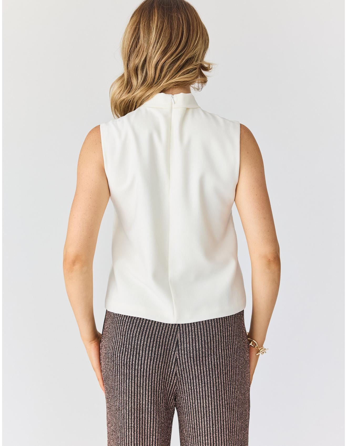 Lindsay Nicholas New York TOP Bow Blouse in Créme