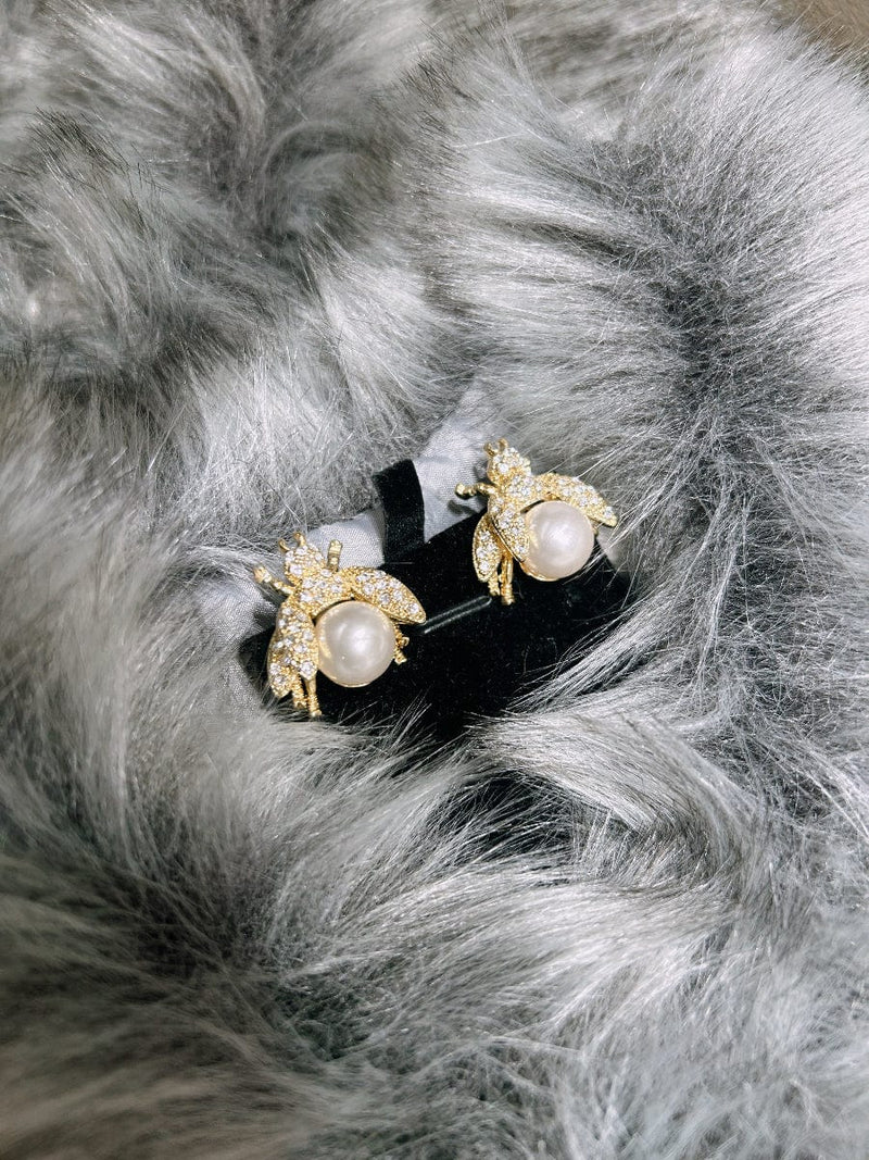 Stephanie Browne Jewellery Bumble Bee Earring in Gold