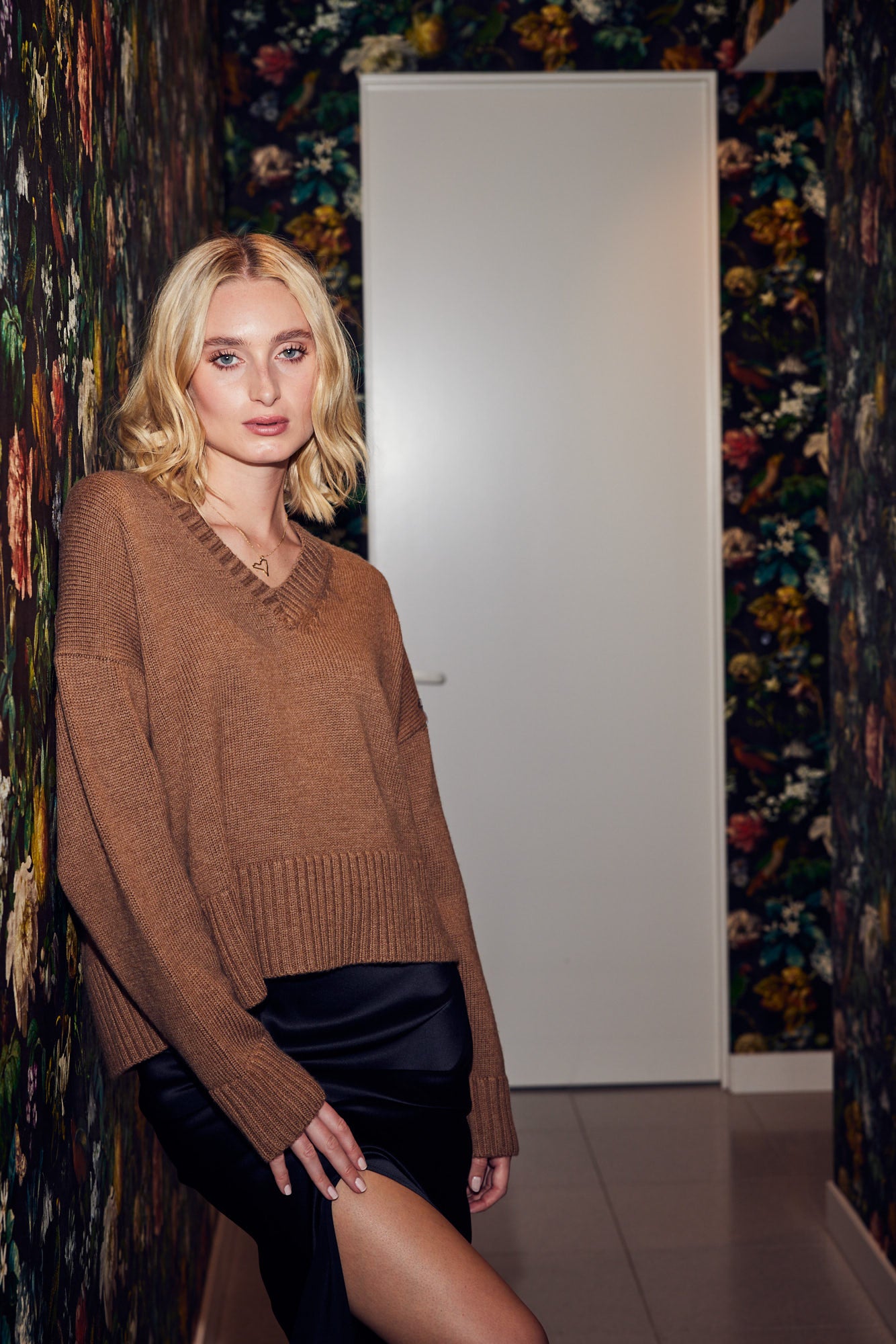 V-Neck Knitted Sweater in Fawn