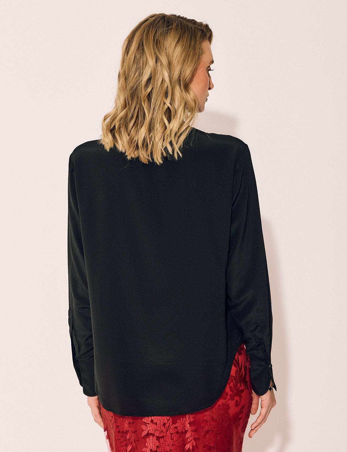 Lindsay Nicholas New York TOP Tuxedo Blouse in Black