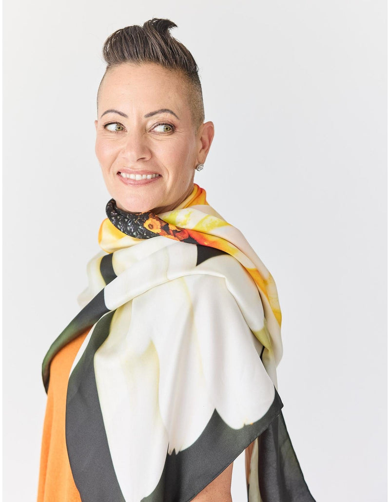 Lindsay Nicholas New York Scarves & Shawls African Daisy Bloom Silk Scarf