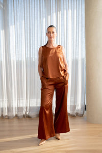 Lindsay Nicholas New York Shirts & Tops Shell in Cinnamon Silk