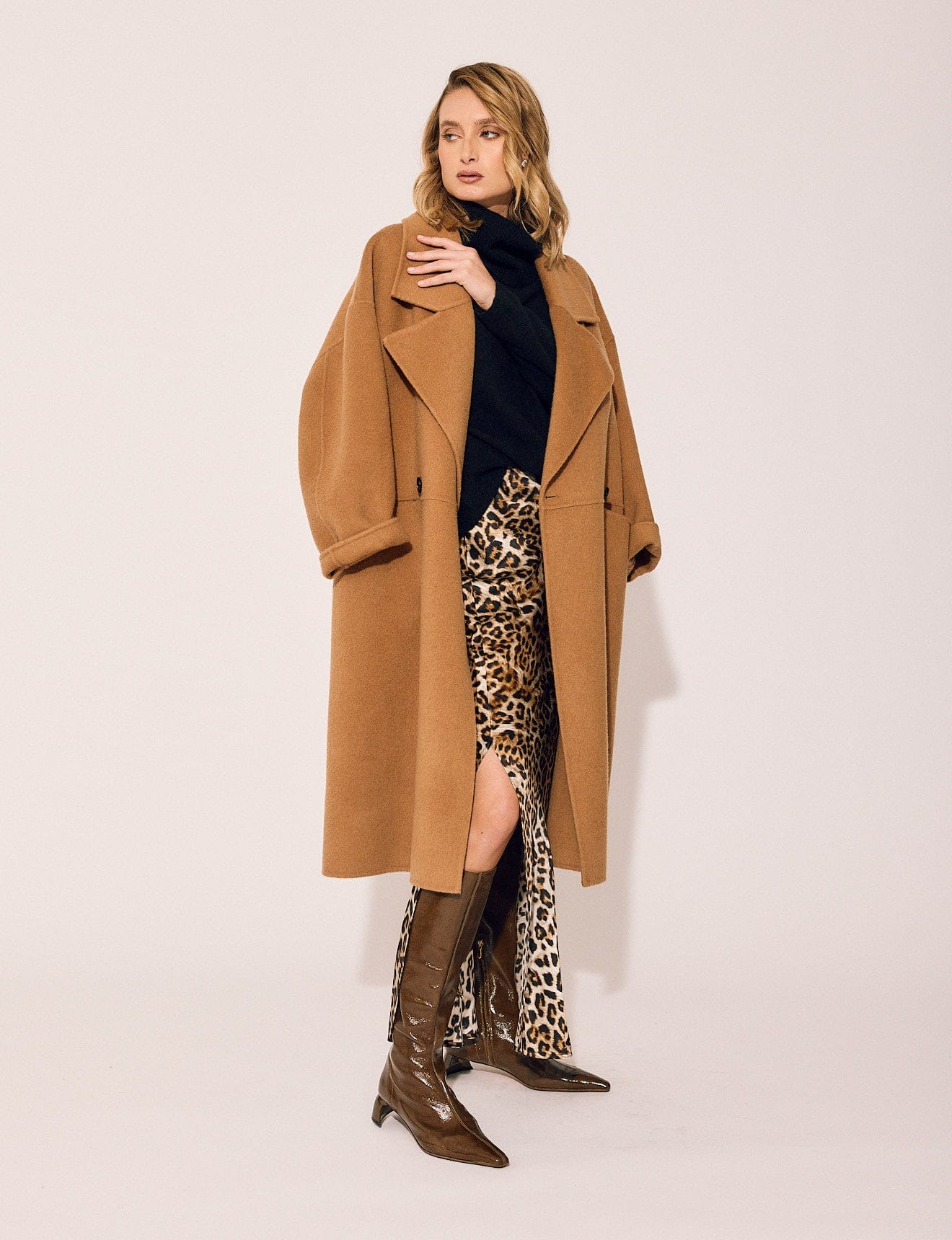 Lindsay Nicholas New York COAT Broadway Coat in Camel
