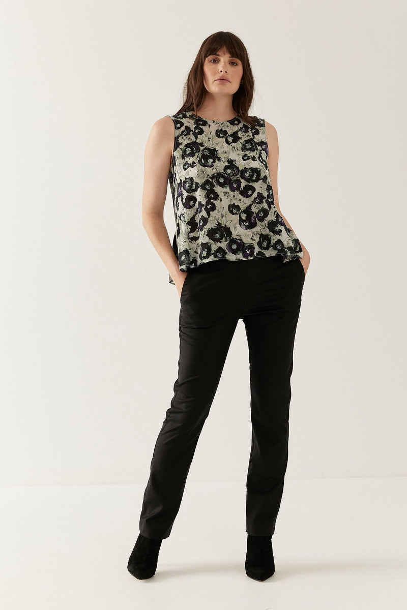 Lindsay Nicholas New York Elizabeth Trouser in Black Tropical Weight Wool