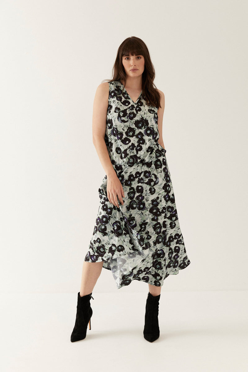 Lindsay Nicholas New York Dresses Romeo Blouson Midi Dress in Black & Purple Peony