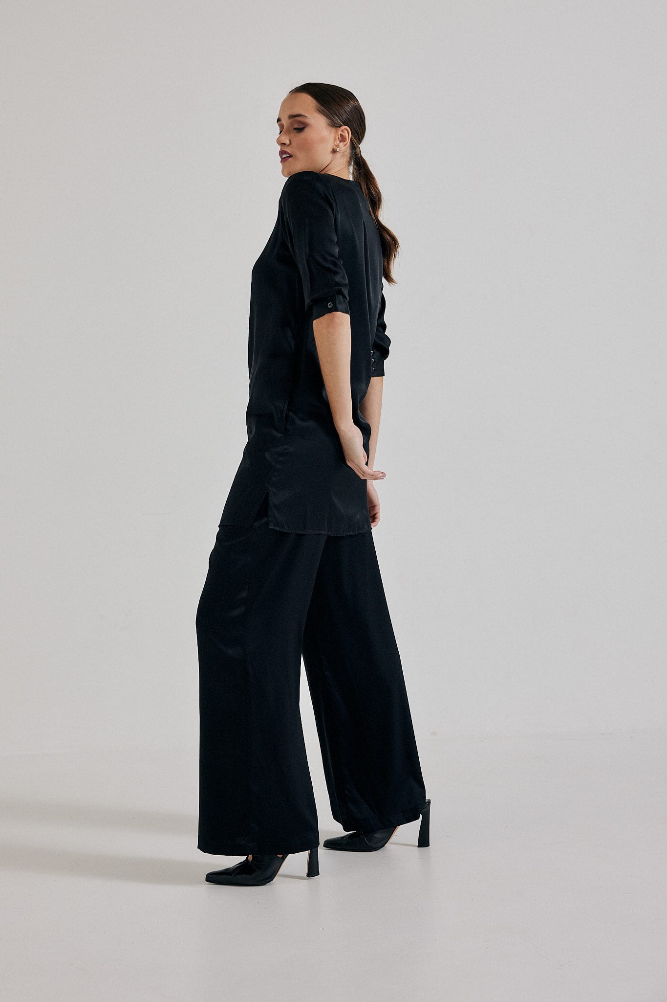 Lindsay Nicholas New York pants Freya Pant in Black