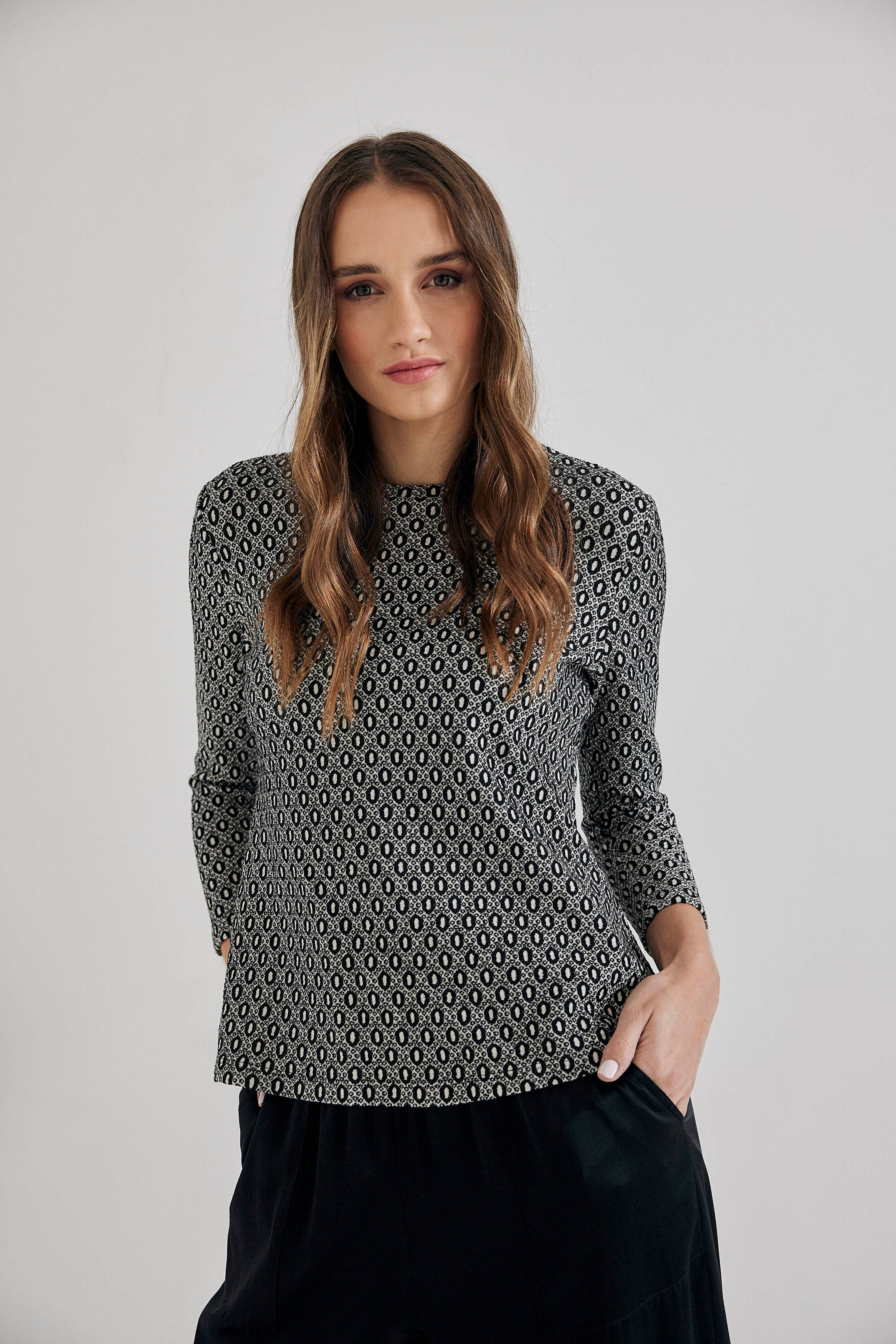 Lindsay Nicholas New York Shirts & Tops Crew Neck in Cream Casino Viscose