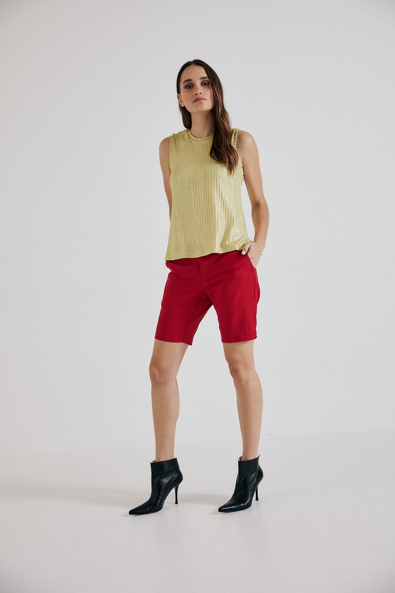 Lindsay Nicholas New York Elizabeth Short in Classic Red