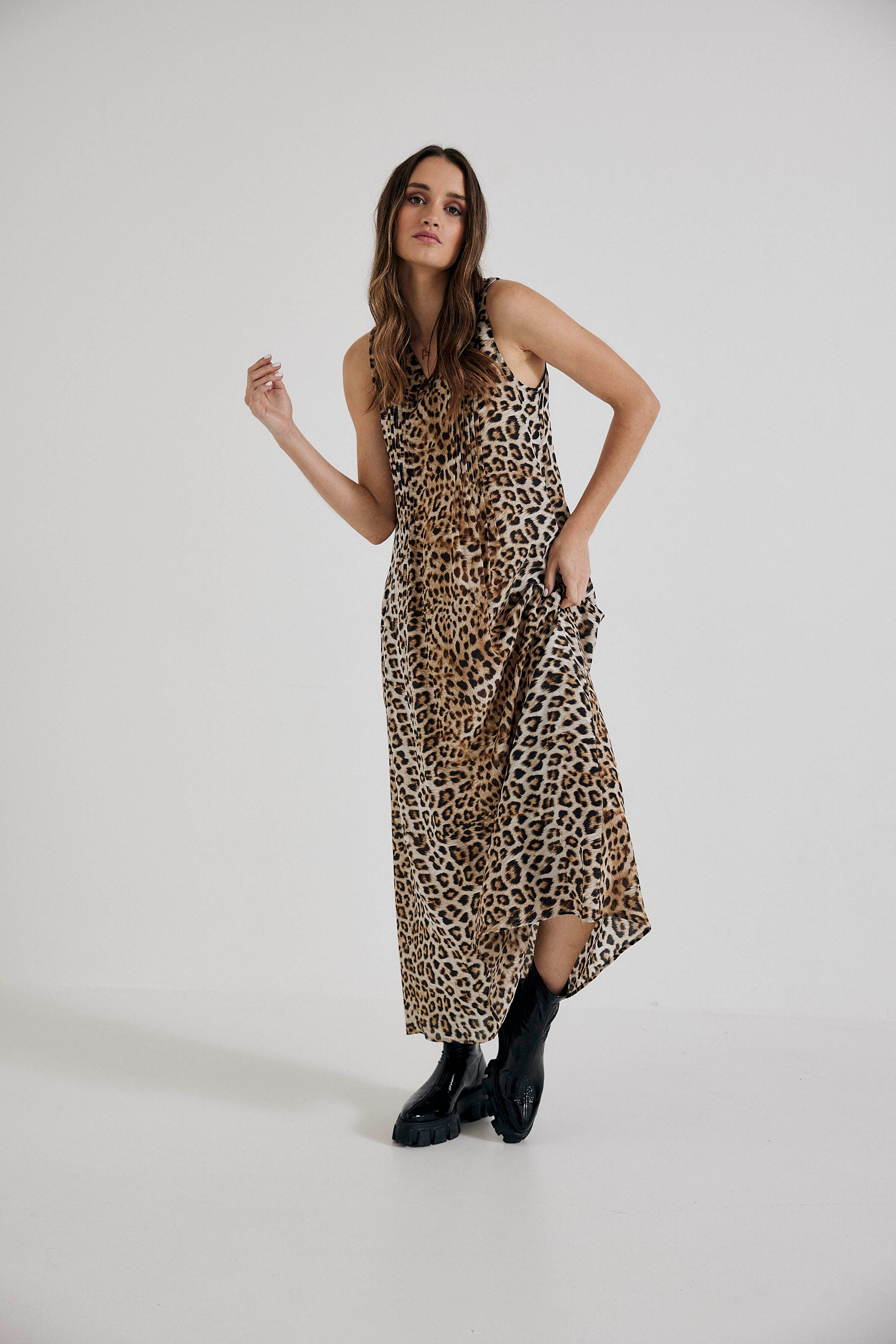 Lindsay Nicholas New York DRESS Maxi Dress in Leopard Silk