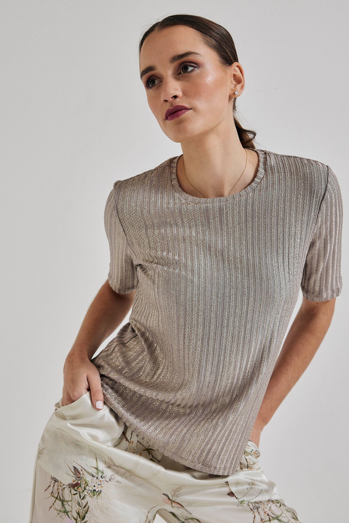 Lindsay Nicholas New York Top Laura Short Sleeve Crew in Antique Shimmer