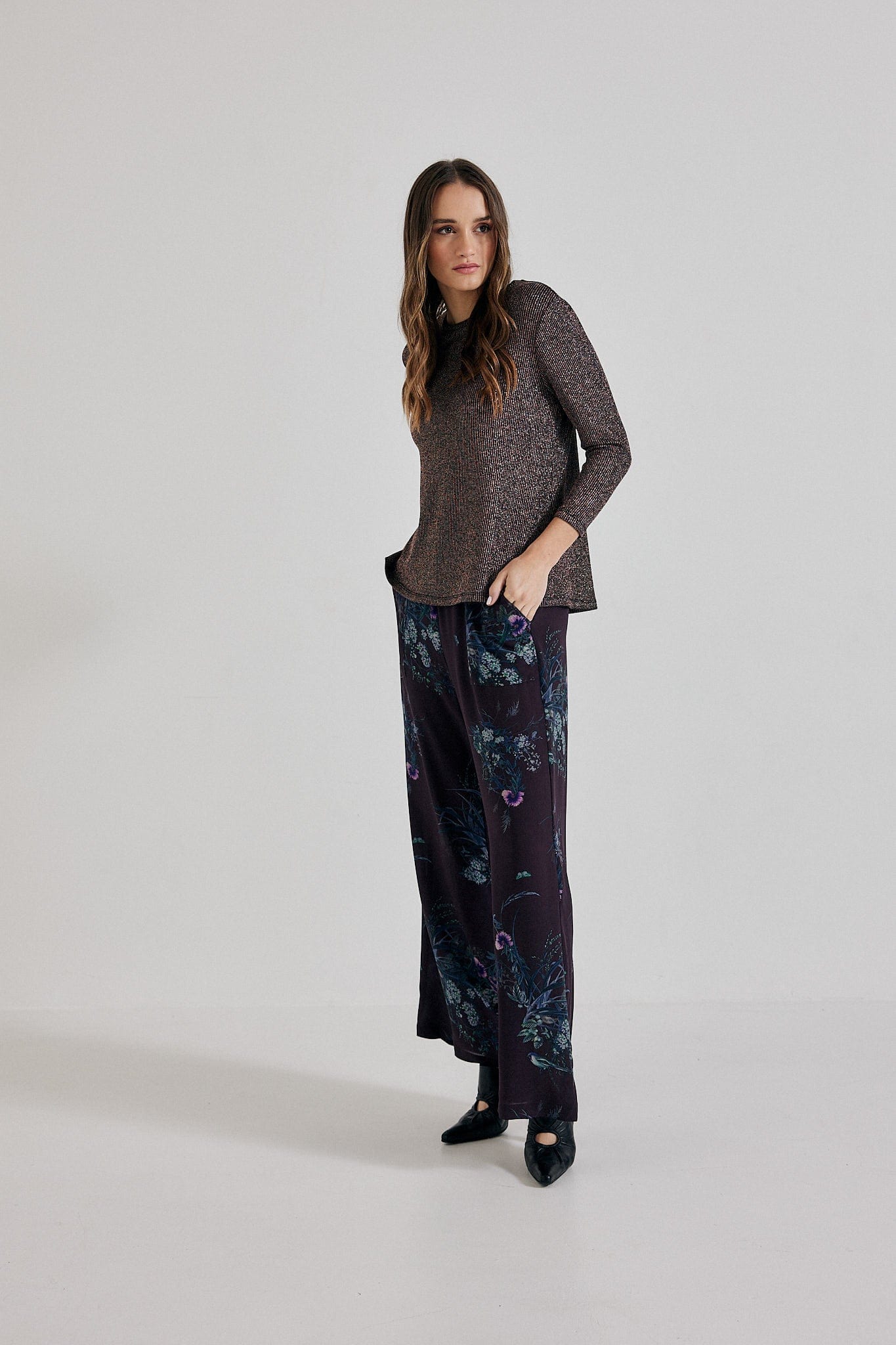 Lindsay Nicholas New York Pants Freya Pant in Plum Bird Fleur Silk
