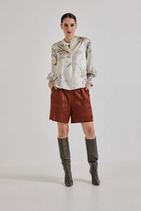 Lindsay Nicholas New York blouse Poet Blouse in Crème Bird Fleur Silk Satin