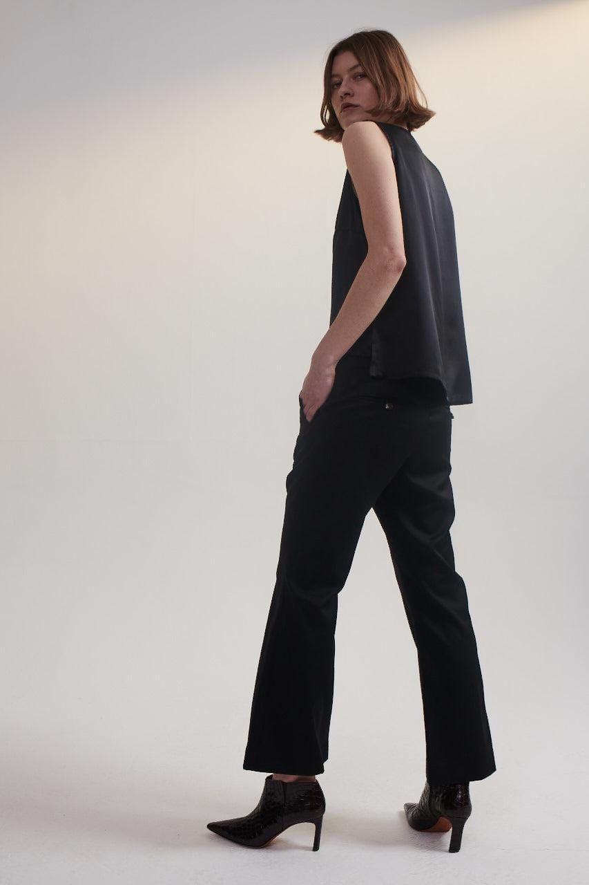 Lindsay Nicholas New York TOP Silk Shell in Black